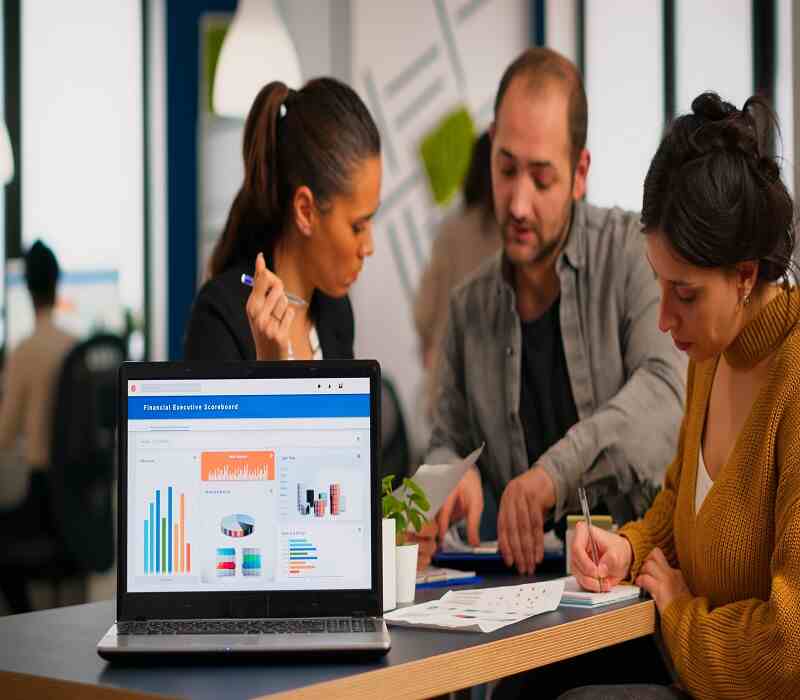 Business Insights ShopNaclo