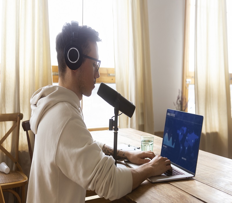 AI Voiceovers for Tech Creators